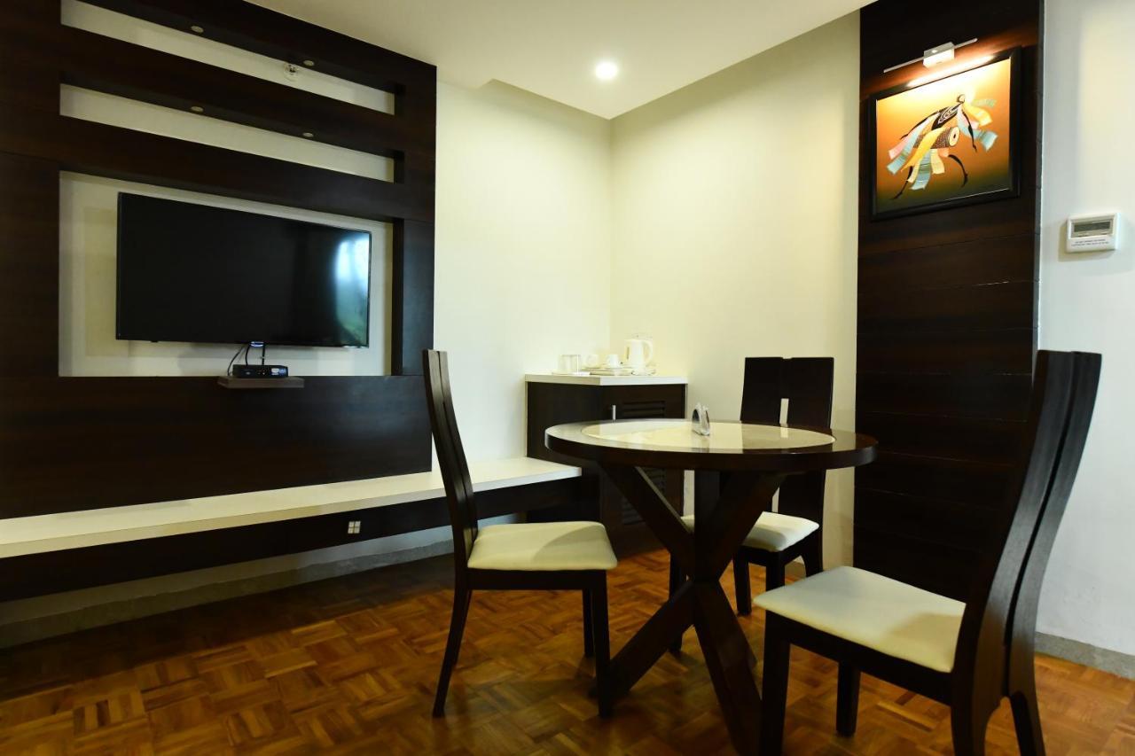 Rns One Hotel Subrahmanya Exterior photo